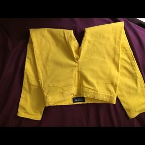 Bright yellow jeggings